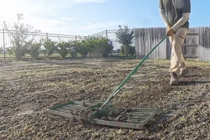 map[class:absolute inset-0 h-full w-full object-cover transition duration-300 ease-in-out group-hover:brightness-75 src:images/leveling.jpg]