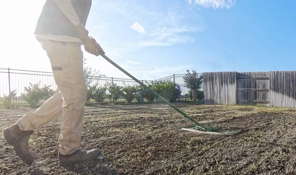 map[class:inset-0 object-[50%_50%] w-full h-full object-cover src:images/services-blog/leveling-blog-hero.jpg]